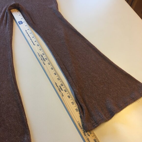 Planet Gold Knit Pants Womens Large Brown Ribbed Flare Leg Stretch Comfy Boho - Picture 8 of 9